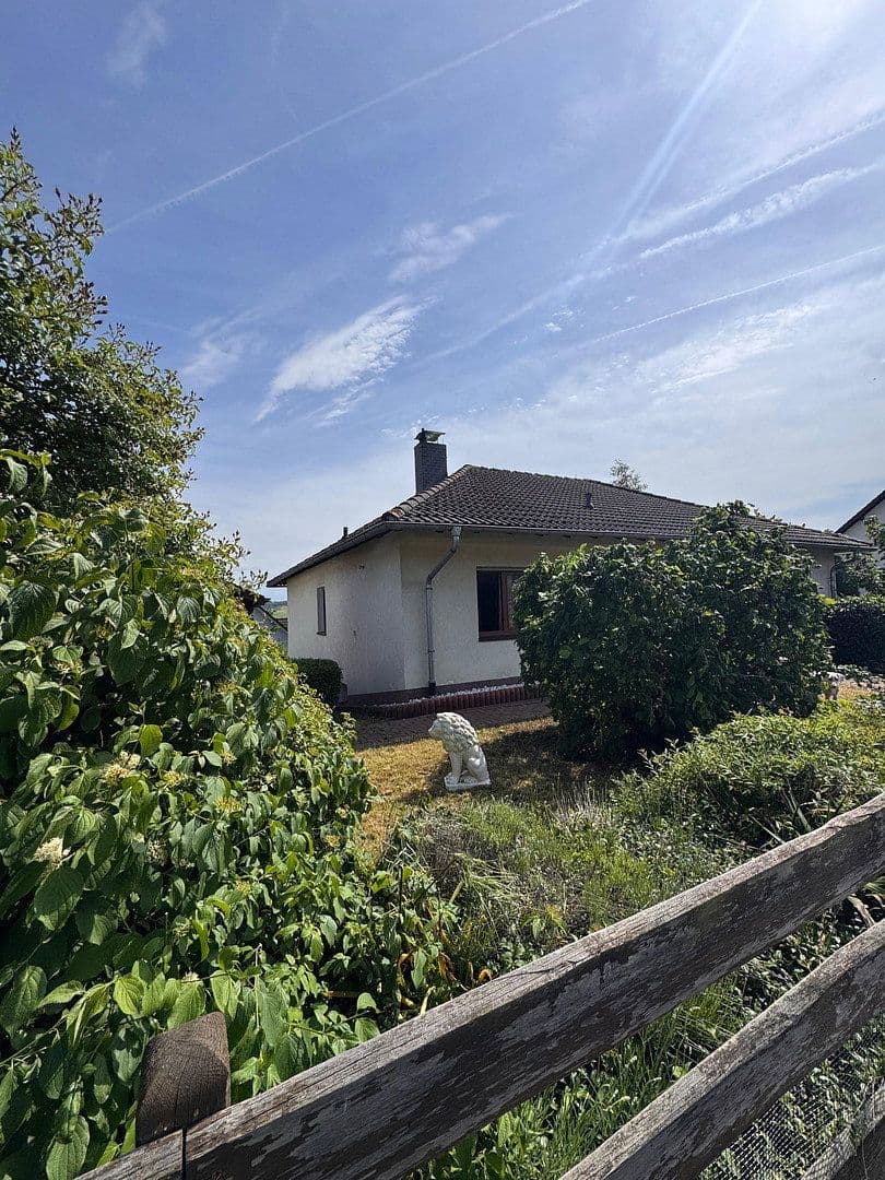 Predaj domu 140 m², pozemek 700 m², Hüttenberg, Hesensko Predaj domu 140 m², pozemek 700 m², Hüttenberg, Hesensko