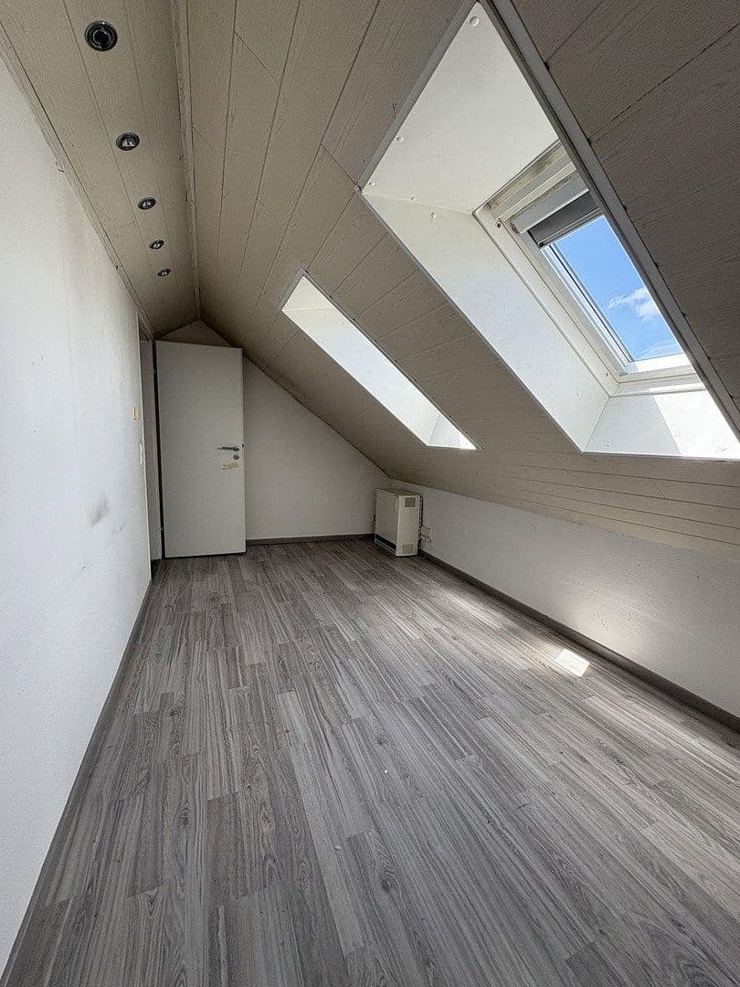 Predaj bytu 4-izbový 79 m², Bruchköbel, Hesensko Predaj bytu 4-izbový 79 m², Bruchköbel, Hesensko