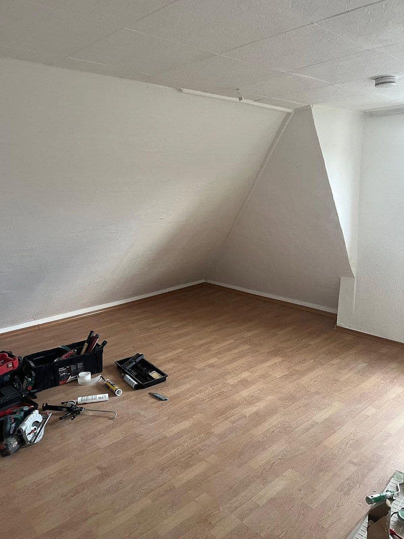 Prenájom bytu 3-izbový 83 m², Schillerstr 24, Bad Pyrmont, Dolné Sasko Prenájom bytu 3-izbový 83 m², Schillerstr 24, Bad Pyrmont, Dolné Sasko
