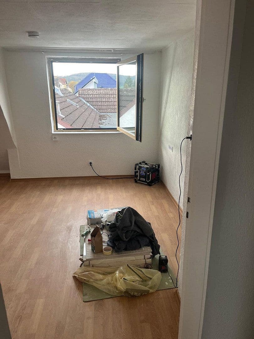 Prenájom bytu 3-izbový 83 m², Schillerstr 24, Bad Pyrmont, Dolné Sasko Prenájom bytu 3-izbový 83 m², Schillerstr 24, Bad Pyrmont, Dolné Sasko