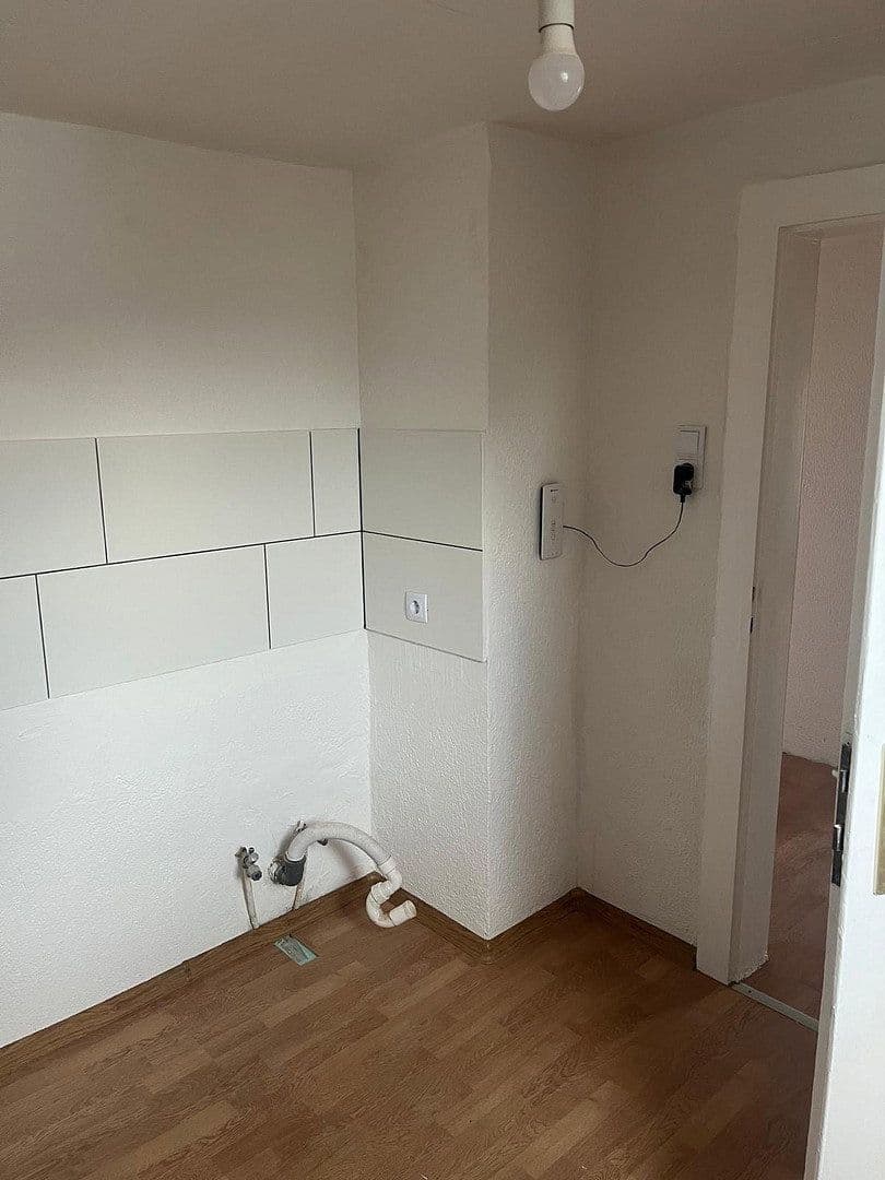 Prenájom bytu 3-izbový 83 m², Schillerstr 24, Bad Pyrmont, Dolné Sasko Prenájom bytu 3-izbový 83 m², Schillerstr 24, Bad Pyrmont, Dolné Sasko