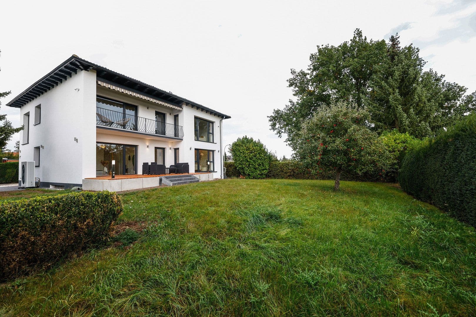 Prenájom bytu 3-izbový 88 m², Pohlheim, Hesensko Prenájom bytu 3-izbový 88 m², Pohlheim, Hesensko