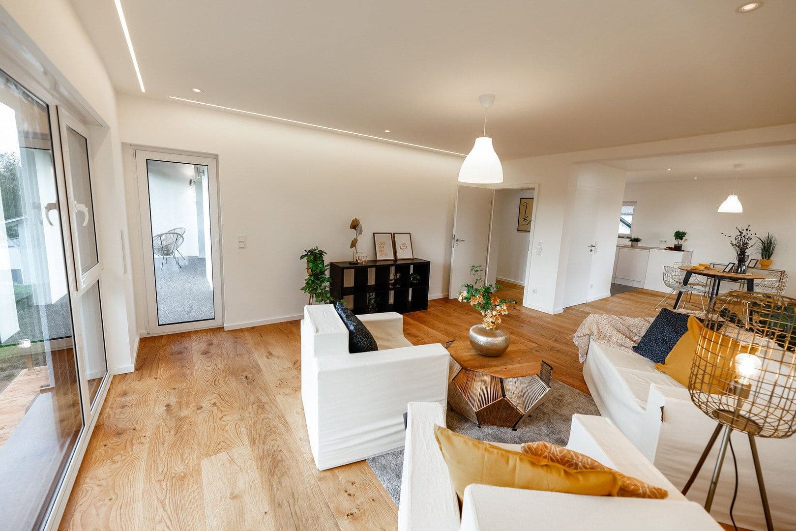 Prenájom bytu 3-izbový 88 m², Pohlheim, Hesensko Prenájom bytu 3-izbový 88 m², Pohlheim, Hesensko