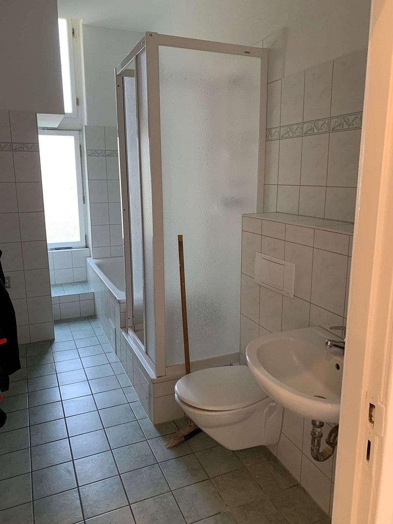 Prenájom bytu 3-izbový 87 m², Stolzenfelsstr. 1A, Berlin, Berlín Prenájom bytu 3-izbový 87 m², Stolzenfelsstr. 1A, Berlin, Berlín