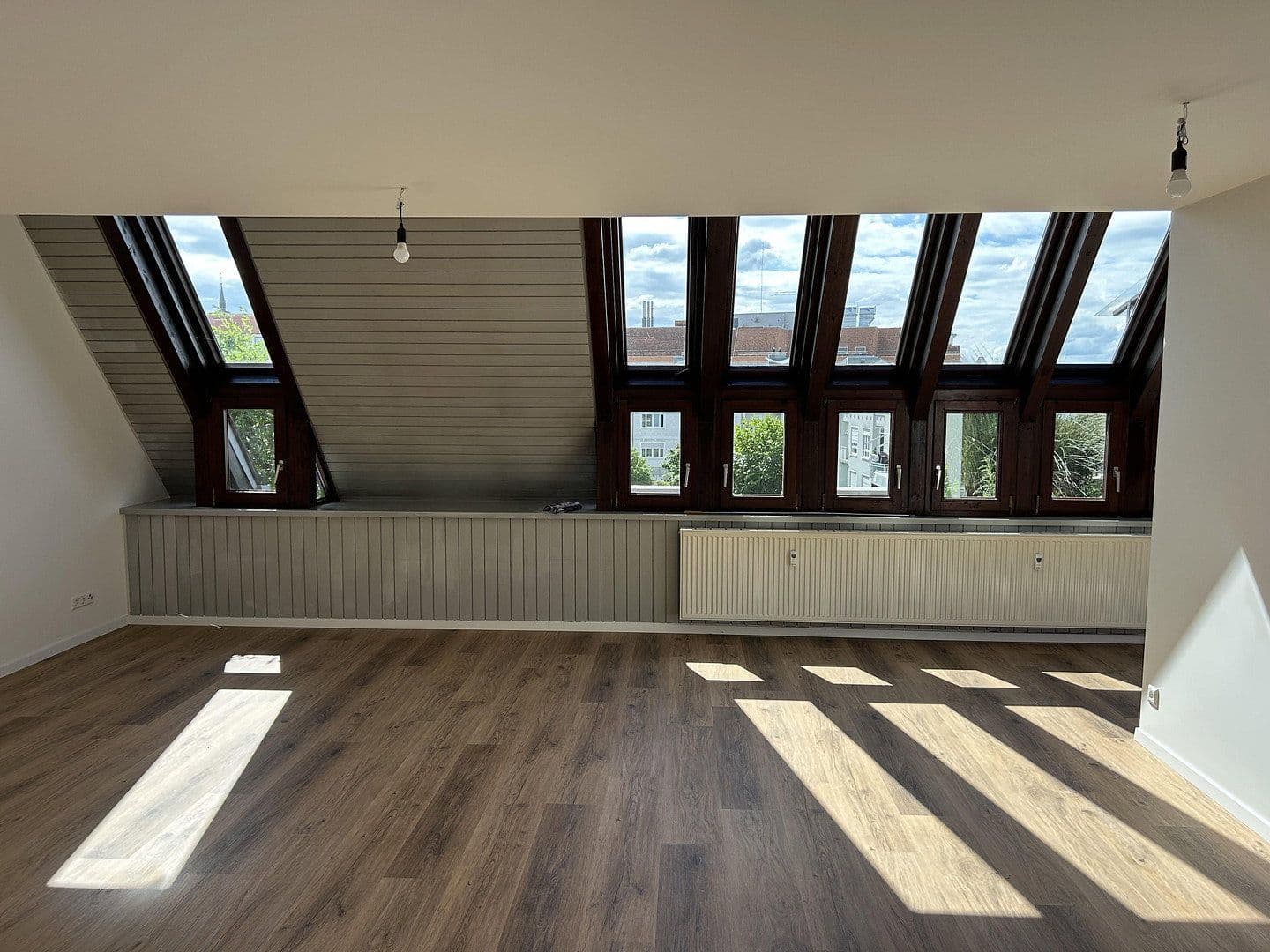 Predaj bytu 4-izbový 113 m², Böblingen, Bádensko-Wurttembersko Predaj bytu 4-izbový 113 m², Böblingen, Bádensko-Wurttembersko