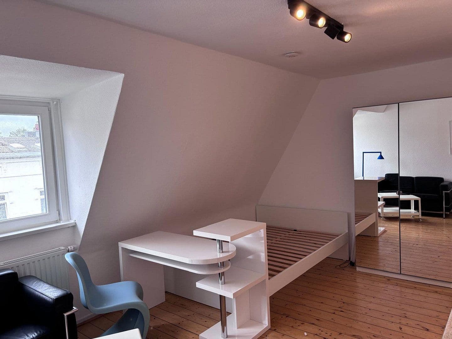 Prenájom bytu 1-izbový 24 m², Hamburg, Hamburg Prenájom bytu 1-izbový 24 m², Hamburg, Hamburg