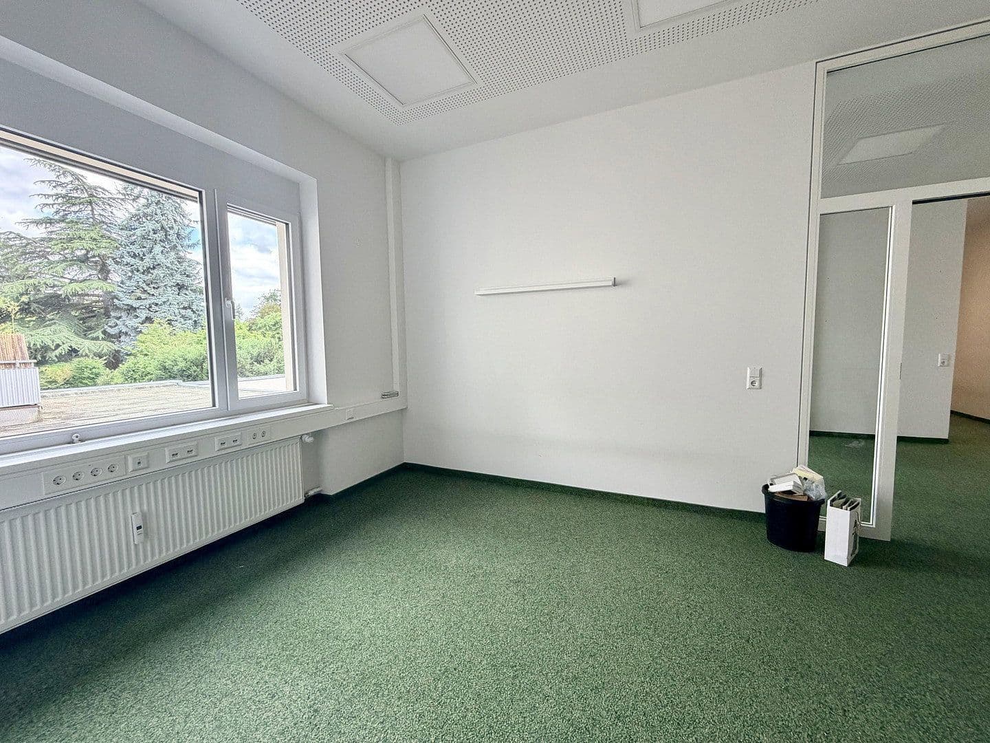 Prenájom bytu 4-izbový 135 m², Stephanienstr. 42/44, Karlsruhe, Bádensko-Wurttembersko Prenájom bytu 4-izbový 135 m², Stephanienstr. 42/44, Karlsruhe, Bádensko-Wurttembersko
