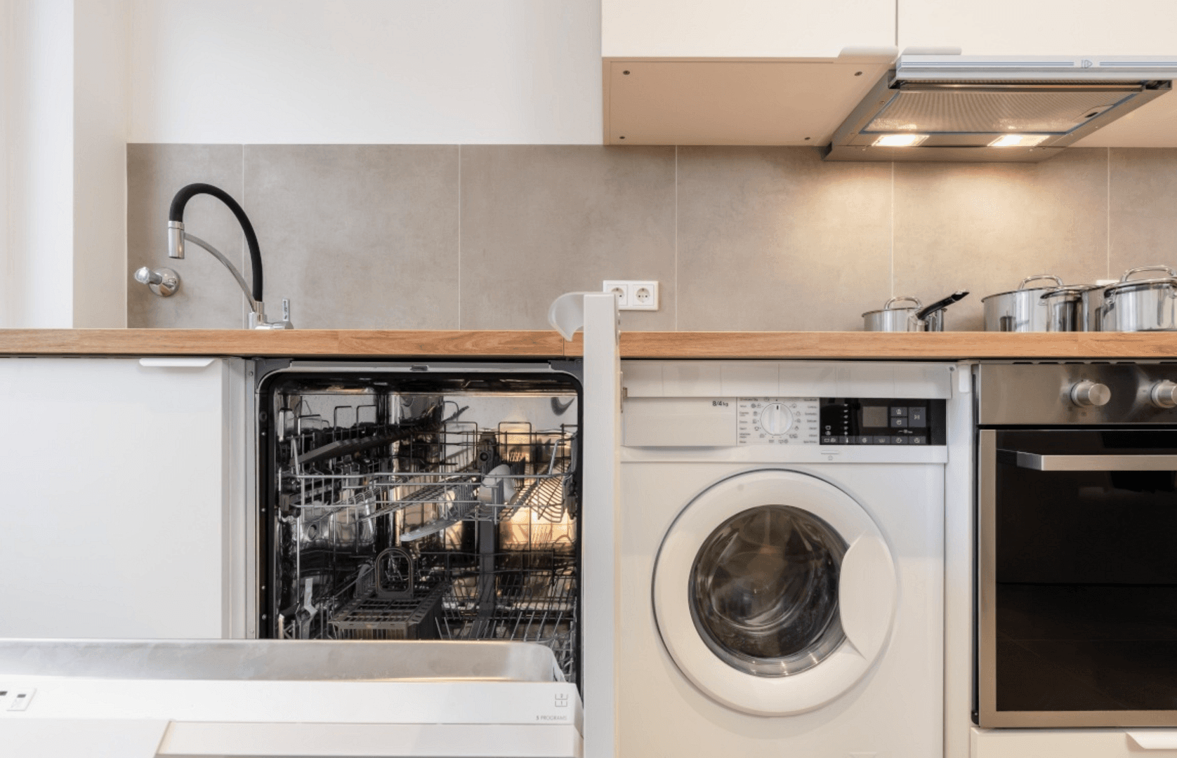 Prenájom bytu 15 m², Meineckestr. 57, Düsseldorf, Severné Porýnie - Westfálsko Prenájom bytu 15 m², Meineckestr. 57, Düsseldorf, Severné Porýnie - Westfálsko
