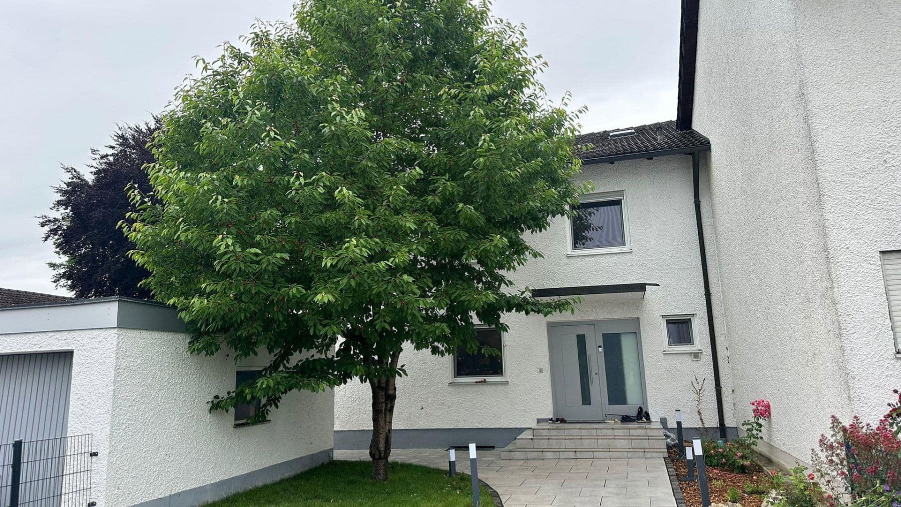 Predaj domu 234 m², pozemek 690 m², Moosburg, Bavorsko Predaj domu 234 m², pozemek 690 m², Moosburg, Bavorsko