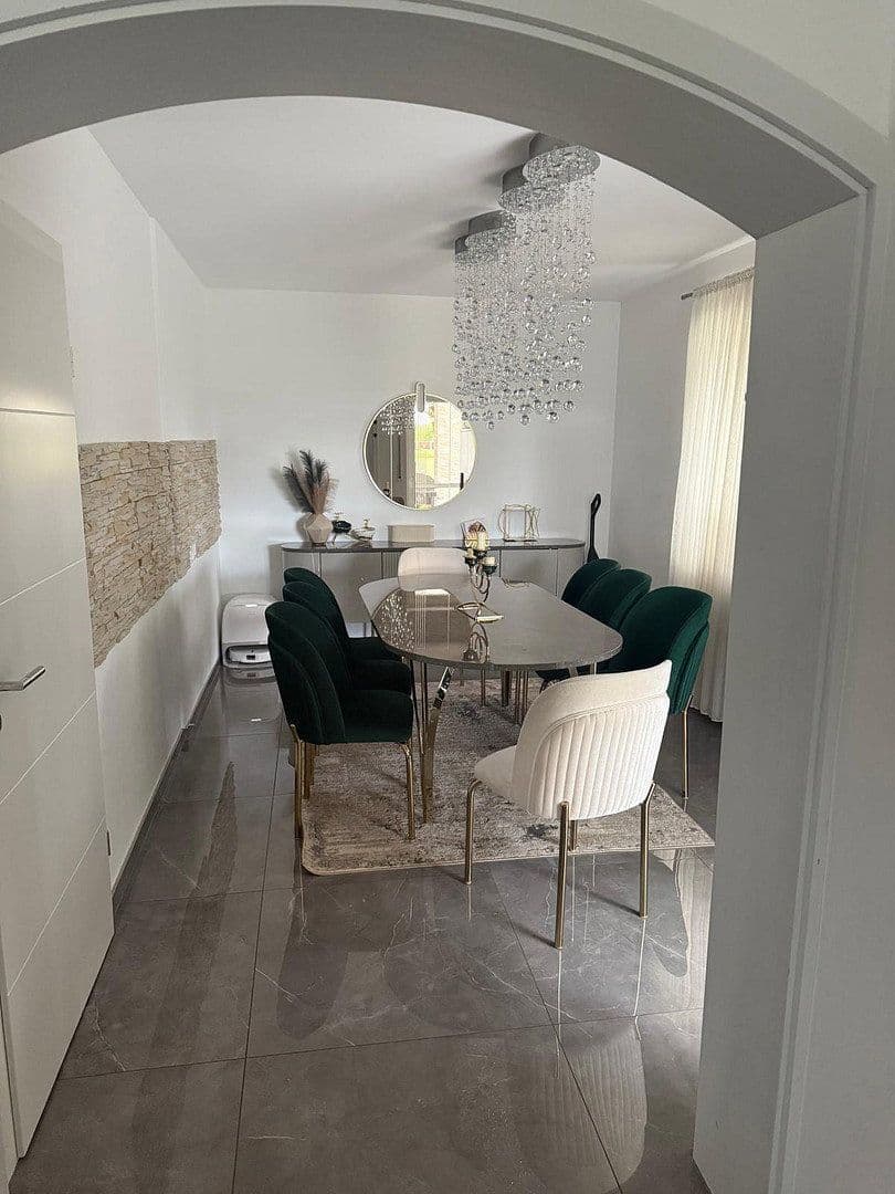 Predaj domu 234 m², pozemek 690 m², Moosburg, Bavorsko Predaj domu 234 m², pozemek 690 m², Moosburg, Bavorsko