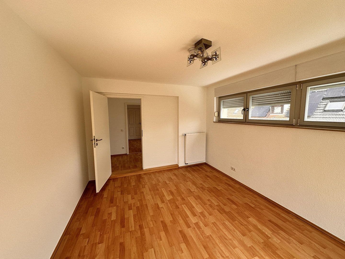 Prenájom bytu 3-izbový 79 m², Am Zehnt 9, Sinsheim, Bádensko-Wurttembersko Prenájom bytu 3-izbový 79 m², Am Zehnt 9, Sinsheim, Bádensko-Wurttembersko