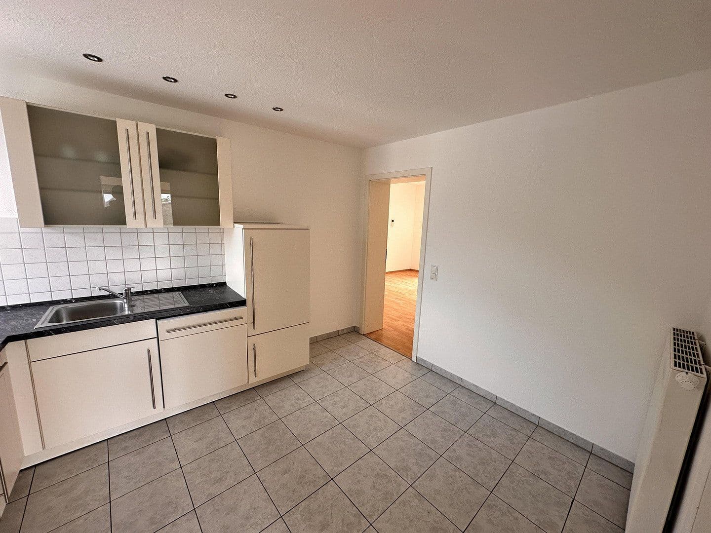 Prenájom bytu 3-izbový 79 m², Am Zehnt 9, Sinsheim, Bádensko-Wurttembersko Prenájom bytu 3-izbový 79 m², Am Zehnt 9, Sinsheim, Bádensko-Wurttembersko