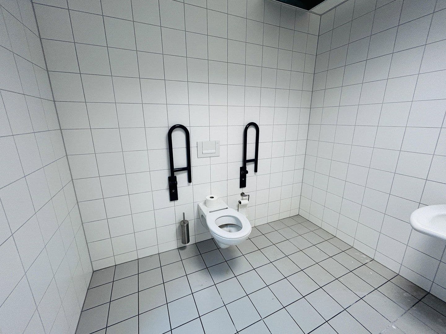 Prenájom kancelárie 360 m², Stuttgarter Straße 80, Geislingen an der Steige, Bádensko-Wurttembersko Prenájom kancelárie 360 m², Stuttgarter Straße 80, Geislingen an der Steige, Bádensko-Wurttembersko