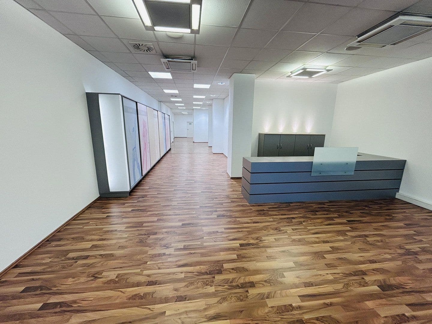 Prenájom kancelárie 360 m², Stuttgarter Straße 80, Geislingen an der Steige, Bádensko-Wurttembersko Prenájom kancelárie 360 m², Stuttgarter Straße 80, Geislingen an der Steige, Bádensko-Wurttembersko