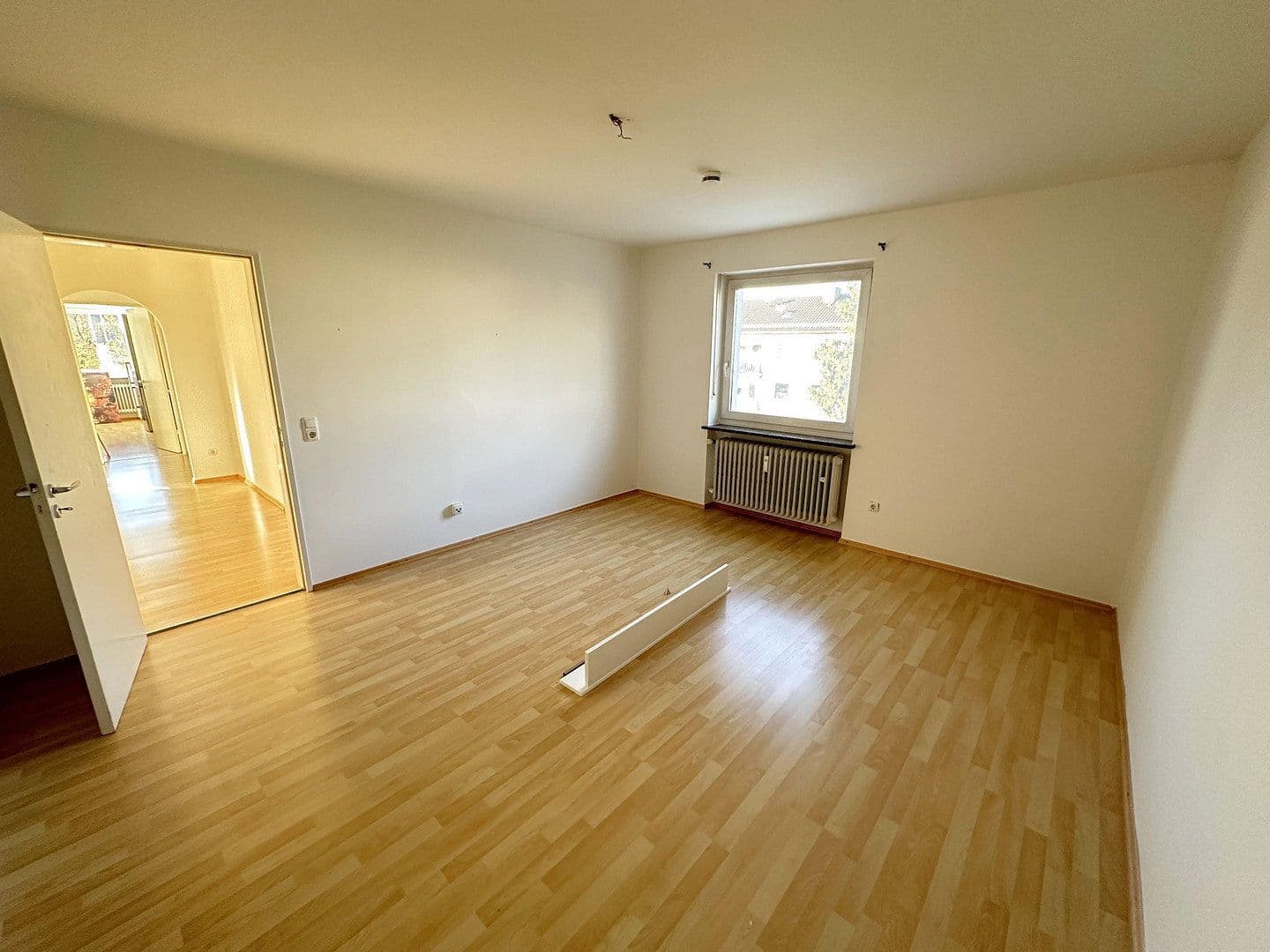 Prenájom bytu 4-izbový 117 m², Poing, Bavorsko Prenájom bytu 4-izbový 117 m², Poing, Bavorsko