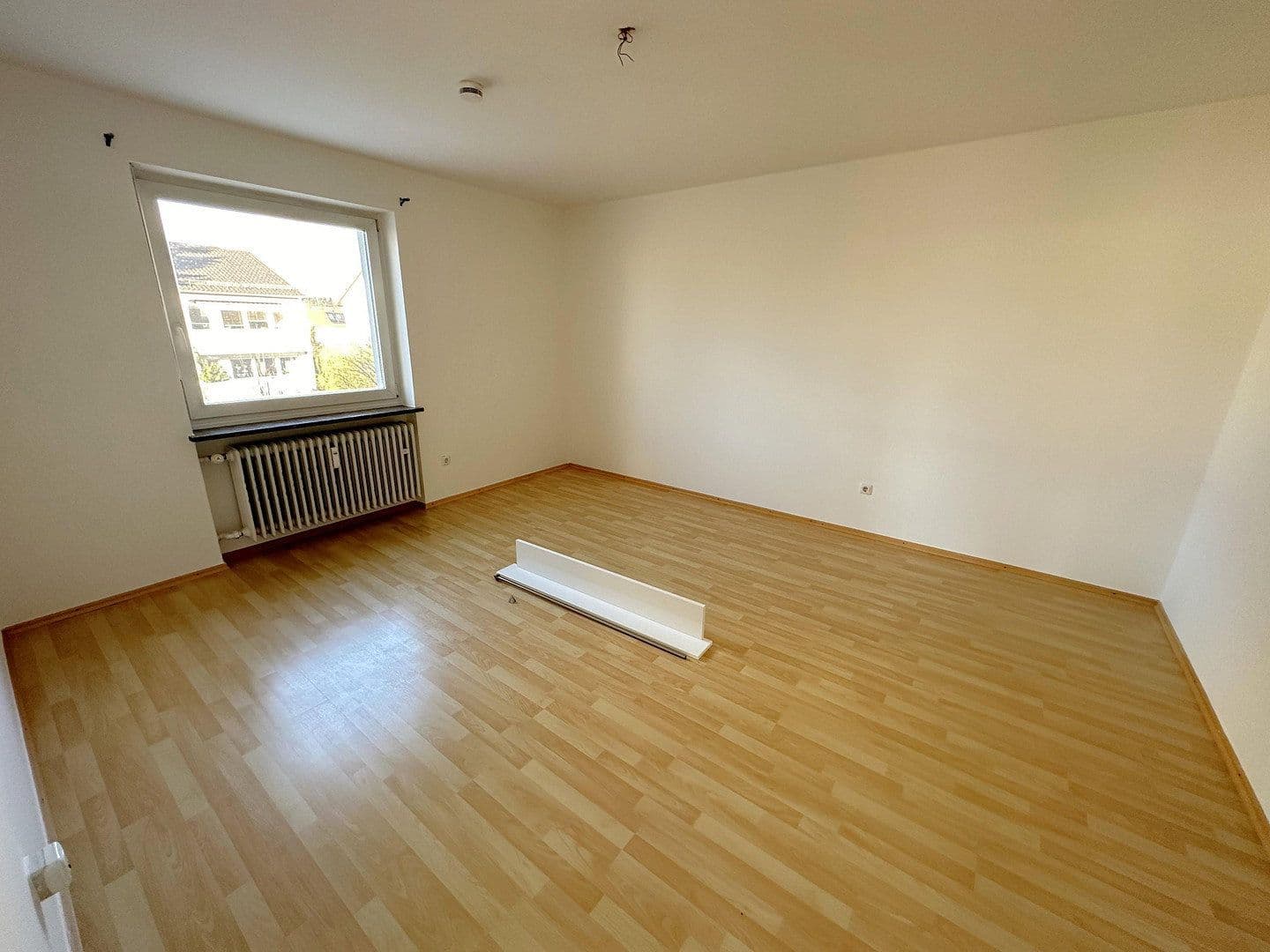 Prenájom bytu 4-izbový 117 m², Poing, Bavorsko Prenájom bytu 4-izbový 117 m², Poing, Bavorsko