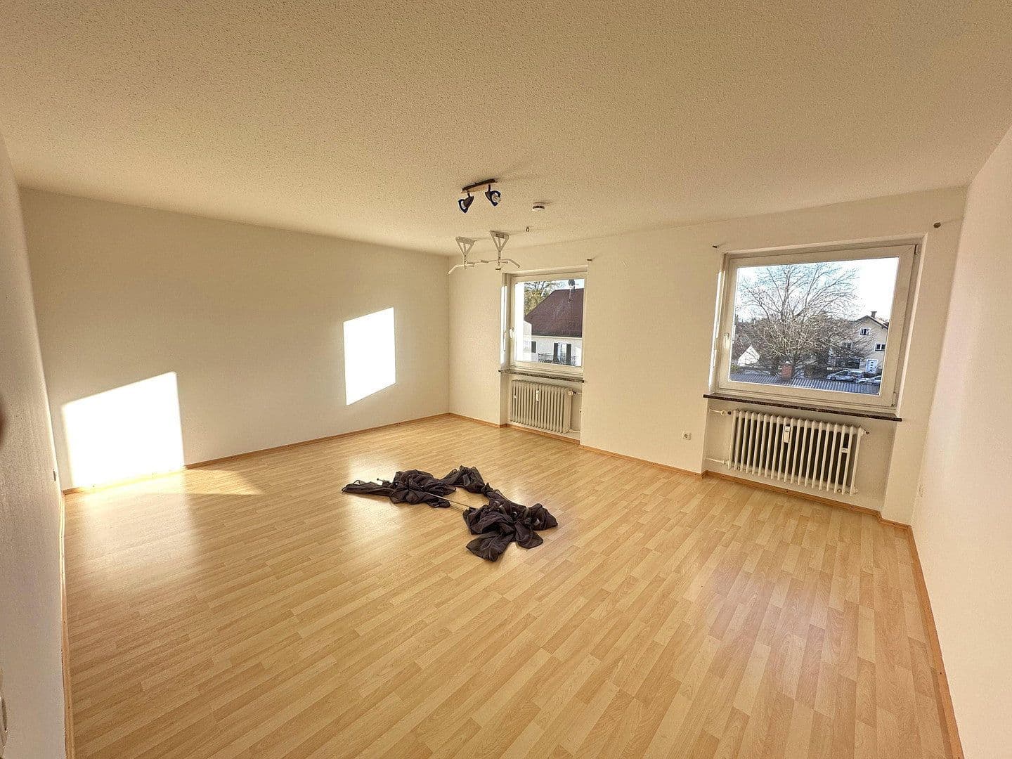 Prenájom bytu 4-izbový 117 m², Poing, Bavorsko Prenájom bytu 4-izbový 117 m², Poing, Bavorsko