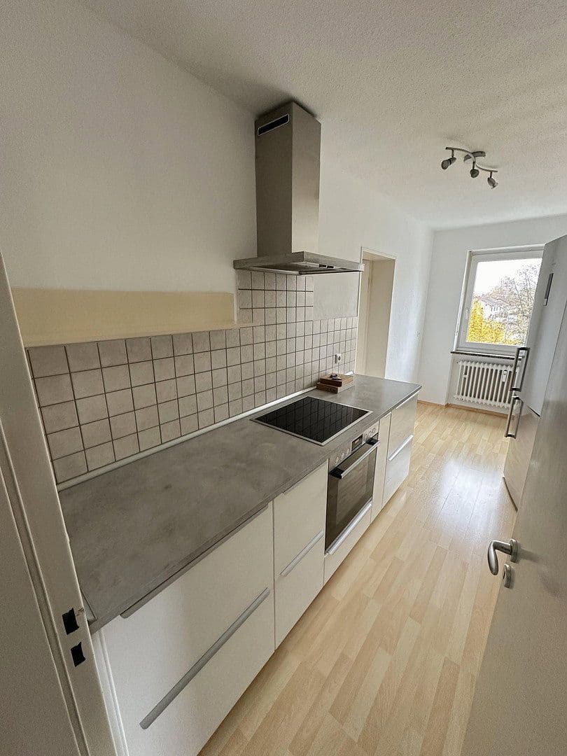 Prenájom bytu 4-izbový 117 m², Poing, Bavorsko Prenájom bytu 4-izbový 117 m², Poing, Bavorsko