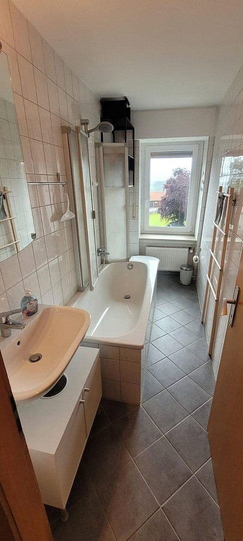 Prenájom bytu 4-izbový 84 m², Georgsmarienhütte, Dolné Sasko Prenájom bytu 4-izbový 84 m², Georgsmarienhütte, Dolné Sasko