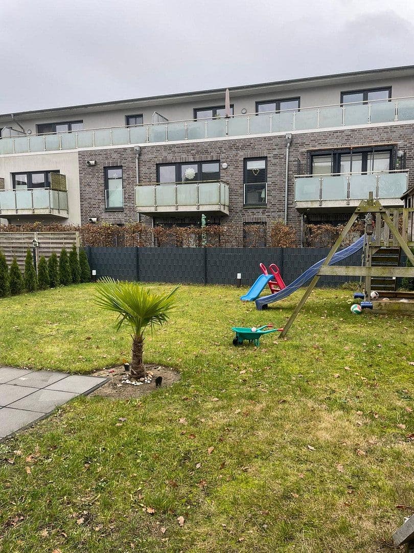 Prenájom domu 124 m², pozemek 350 m², Büchen, Šlezvicko-Holštajnsko Prenájom domu 124 m², pozemek 350 m², Büchen, Šlezvicko-Holštajnsko