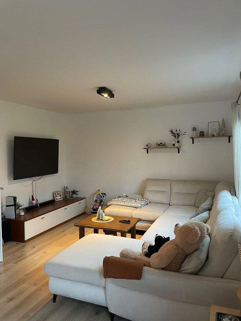 Prenájom domu 124 m², pozemek 350 m², Büchen, Šlezvicko-Holštajnsko Prenájom domu 124 m², pozemek 350 m², Büchen, Šlezvicko-Holštajnsko