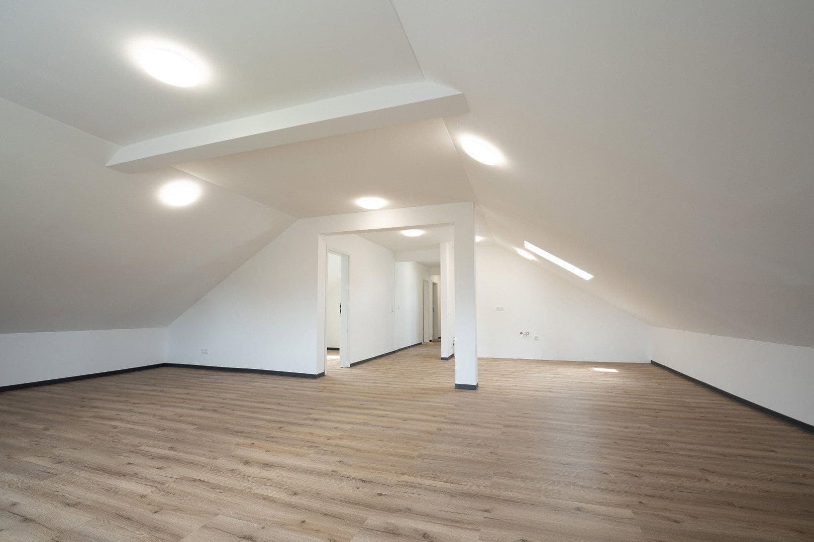 Prenájom bytu 4-izbový 129 m², Buchenberg, Bavorsko Prenájom bytu 4-izbový 129 m², Buchenberg, Bavorsko