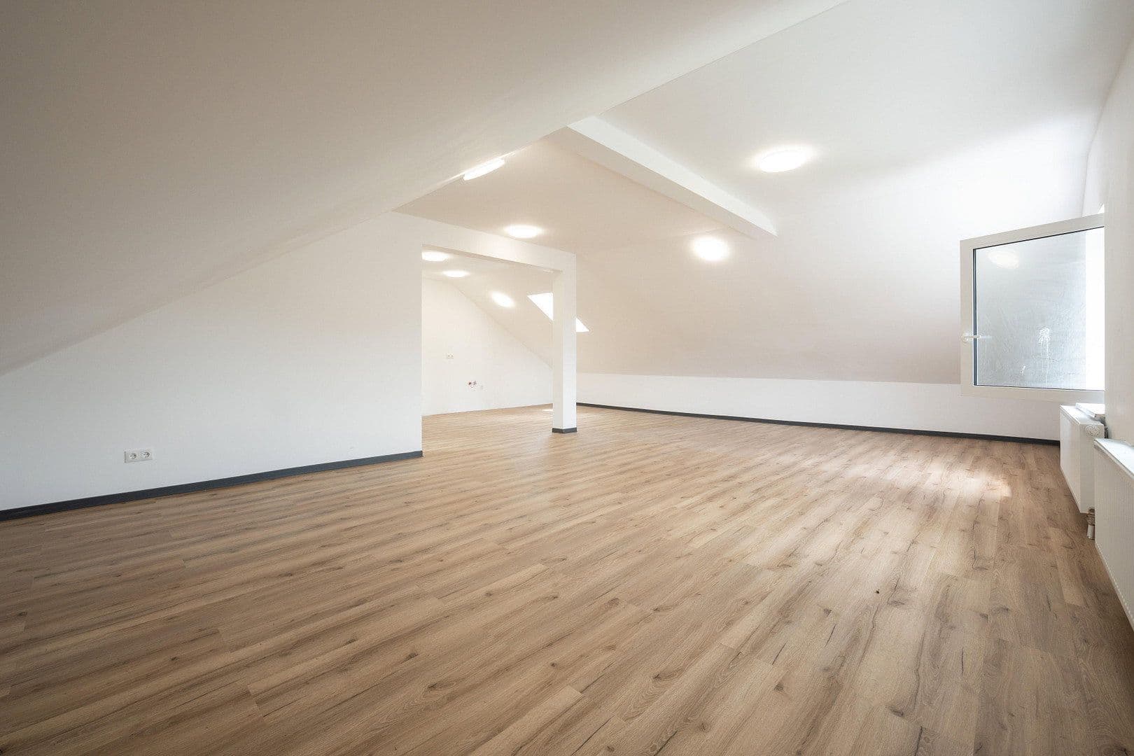 Prenájom bytu 4-izbový 129 m², Buchenberg, Bavorsko Prenájom bytu 4-izbový 129 m², Buchenberg, Bavorsko