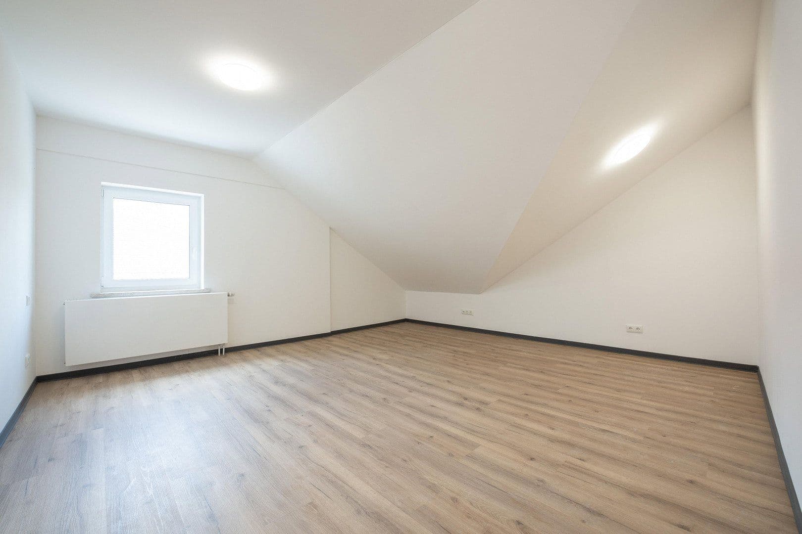 Prenájom bytu 4-izbový 129 m², Buchenberg, Bavorsko Prenájom bytu 4-izbový 129 m², Buchenberg, Bavorsko