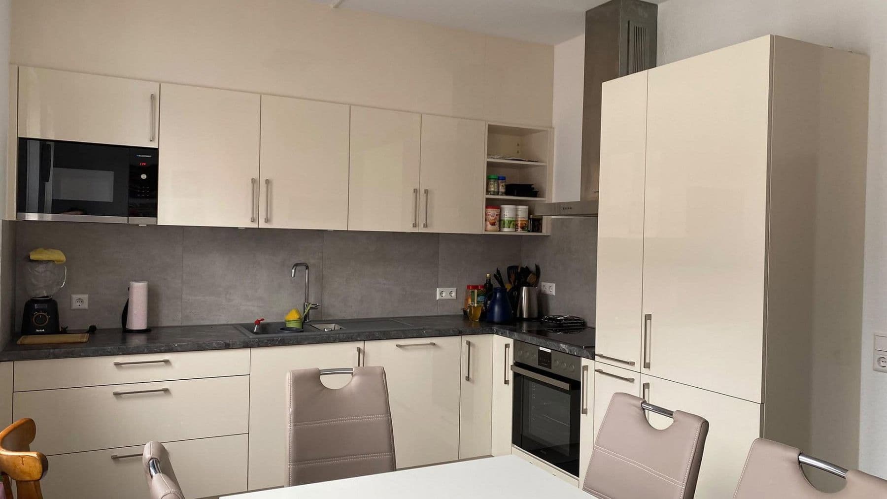 Prenájom bytu 4-izbový 112 m², Obersulm, Bádensko-Wurttembersko Prenájom bytu 4-izbový 112 m², Obersulm, Bádensko-Wurttembersko