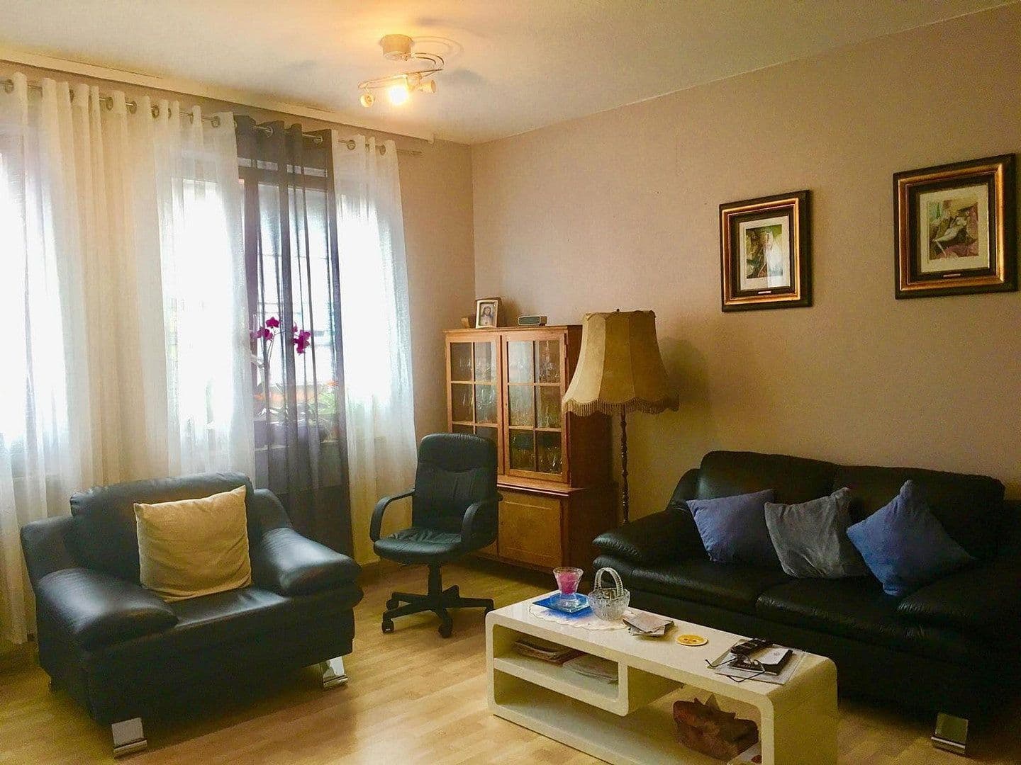 Prenájom bytu 4-izbový 112 m², Obersulm, Bádensko-Wurttembersko Prenájom bytu 4-izbový 112 m², Obersulm, Bádensko-Wurttembersko