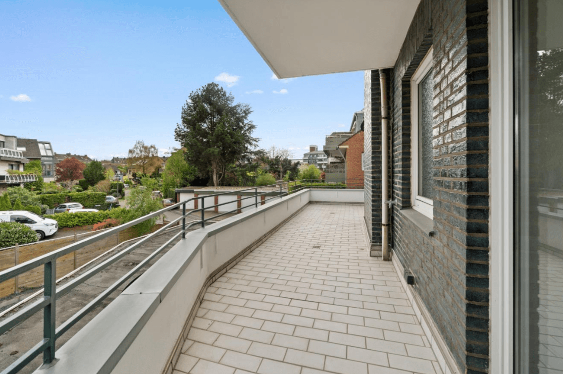 Prenájom bytu 3-izbový 85 m², Sebastiansweg 12, Düsseldorf, Severné Porýnie - Westfálsko Prenájom bytu 3-izbový 85 m², Sebastiansweg 12, Düsseldorf, Severné Porýnie - Westfálsko