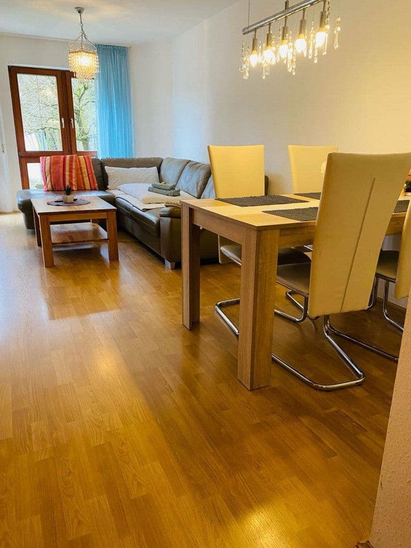 Prenájom bytu 1-izbový 43 m², Zeppelinstraße 140, Friedrichshafen, Bádensko-Wurttembersko Prenájom bytu 1-izbový 43 m², Zeppelinstraße 140, Friedrichshafen, Bádensko-Wurttembersko