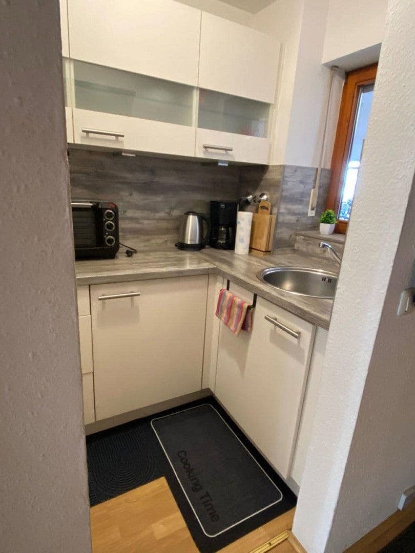 Prenájom bytu 1-izbový 43 m², Zeppelinstraße 140, Friedrichshafen, Bádensko-Wurttembersko Prenájom bytu 1-izbový 43 m², Zeppelinstraße 140, Friedrichshafen, Bádensko-Wurttembersko