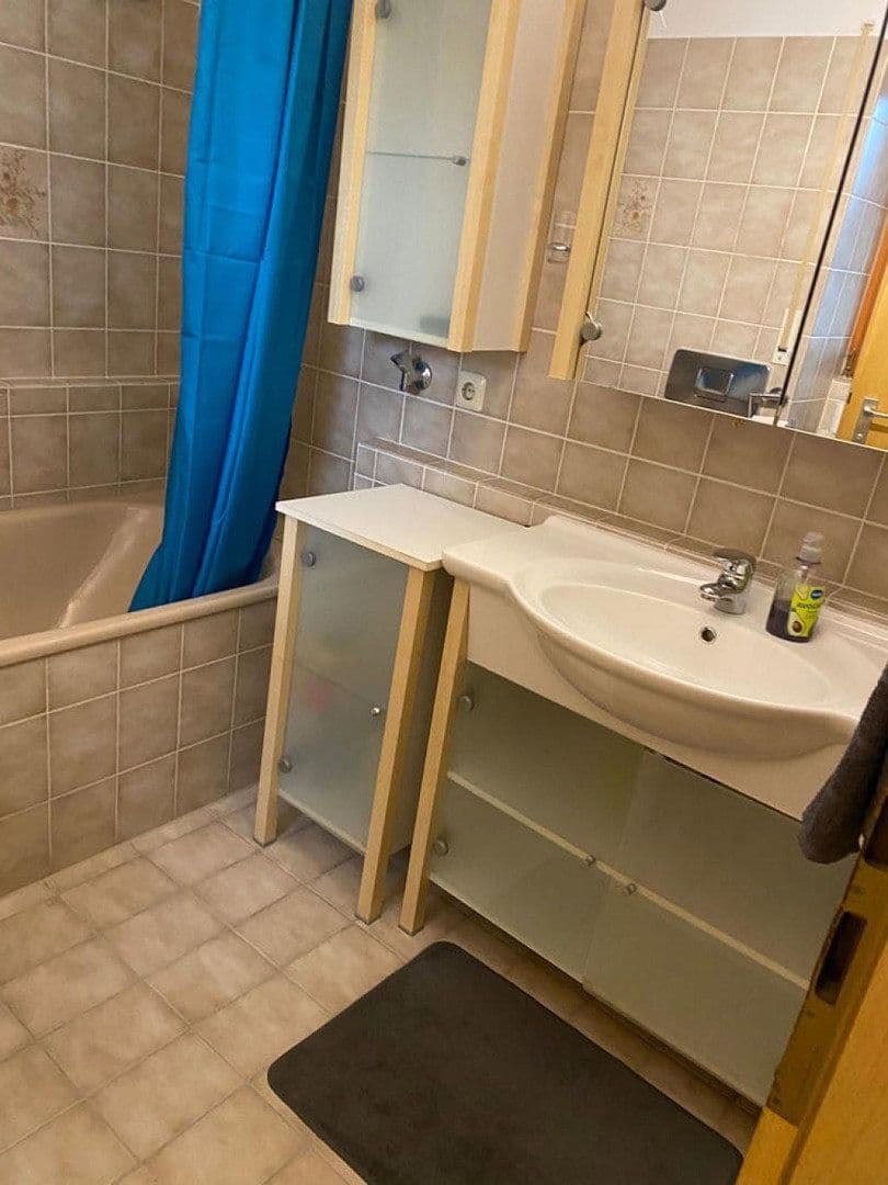 Prenájom bytu 1-izbový 43 m², Zeppelinstraße 140, Friedrichshafen, Bádensko-Wurttembersko Prenájom bytu 1-izbový 43 m², Zeppelinstraße 140, Friedrichshafen, Bádensko-Wurttembersko