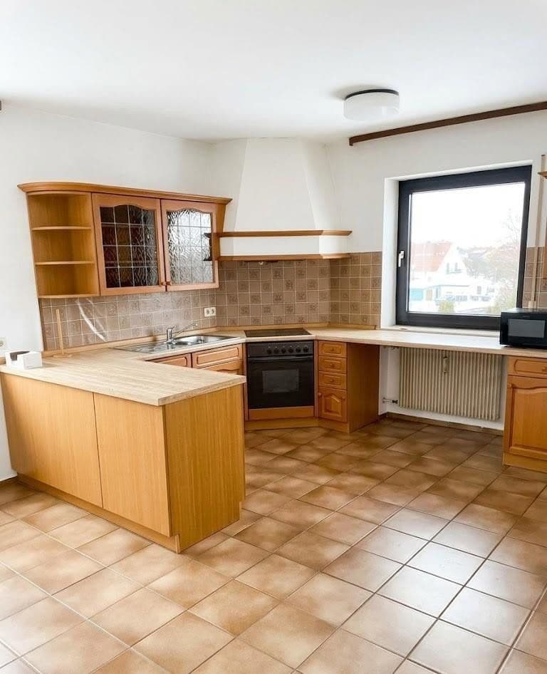 Predaj domu 316 m², pozemek 779 m², Königsbergerstraße 9, Vilseck, Bavorsko Predaj domu 316 m², pozemek 779 m², Königsbergerstraße 9, Vilseck, Bavorsko