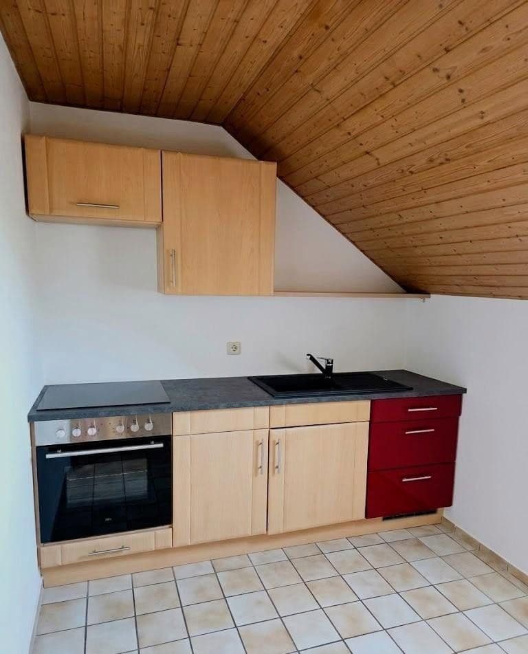 Predaj domu 316 m², pozemek 779 m², Königsbergerstraße 9, Vilseck, Bavorsko Predaj domu 316 m², pozemek 779 m², Königsbergerstraße 9, Vilseck, Bavorsko