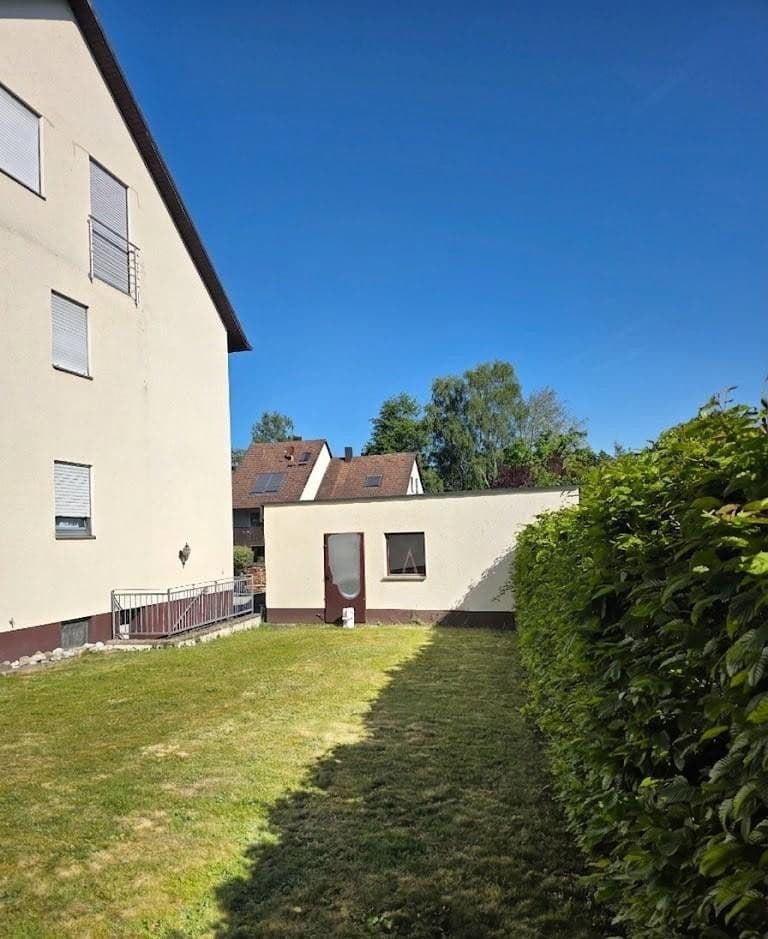 Predaj domu 316 m², pozemek 779 m², Königsbergerstraße 9, Vilseck, Bavorsko Predaj domu 316 m², pozemek 779 m², Königsbergerstraße 9, Vilseck, Bavorsko