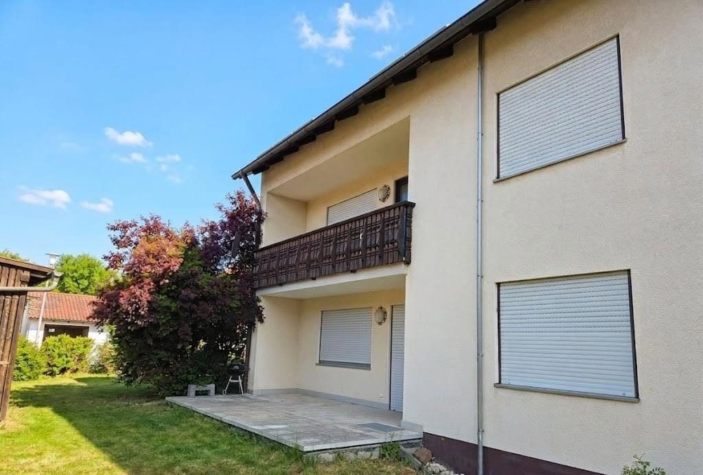 Predaj domu 316 m², pozemek 779 m², Königsbergerstraße 9, Vilseck, Bavorsko Predaj domu 316 m², pozemek 779 m², Königsbergerstraße 9, Vilseck, Bavorsko