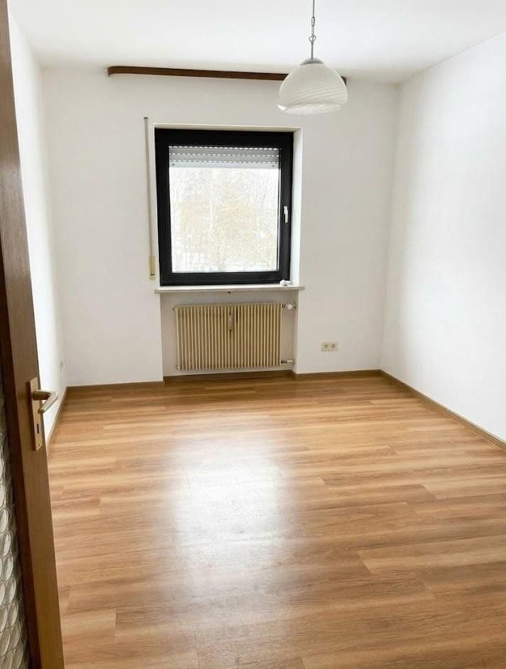 Predaj domu 316 m², pozemek 779 m², Königsbergerstraße 9, Vilseck, Bavorsko Predaj domu 316 m², pozemek 779 m², Königsbergerstraße 9, Vilseck, Bavorsko