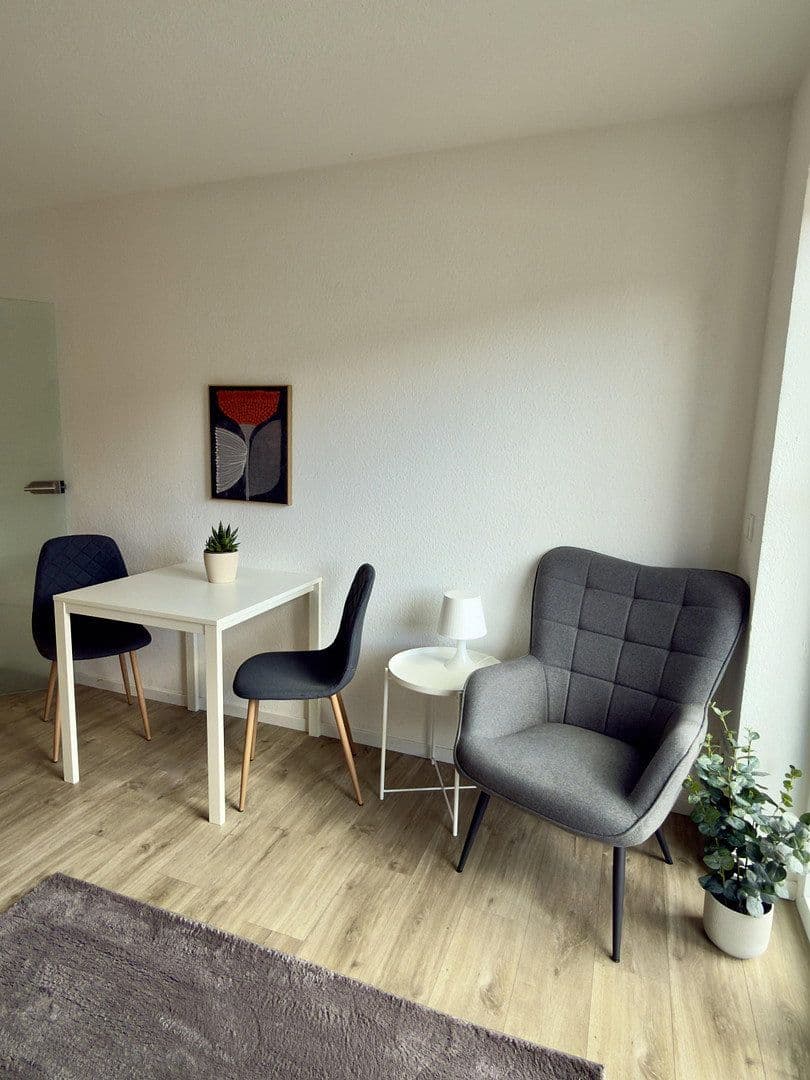 Prenájom bytu 1-izbový 25 m², Mönsheim, Bádensko-Wurttembersko Prenájom bytu 1-izbový 25 m², Mönsheim, Bádensko-Wurttembersko