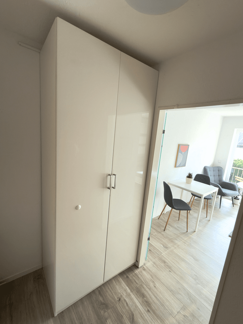 Prenájom bytu 1-izbový 25 m², Mönsheim, Bádensko-Wurttembersko Prenájom bytu 1-izbový 25 m², Mönsheim, Bádensko-Wurttembersko