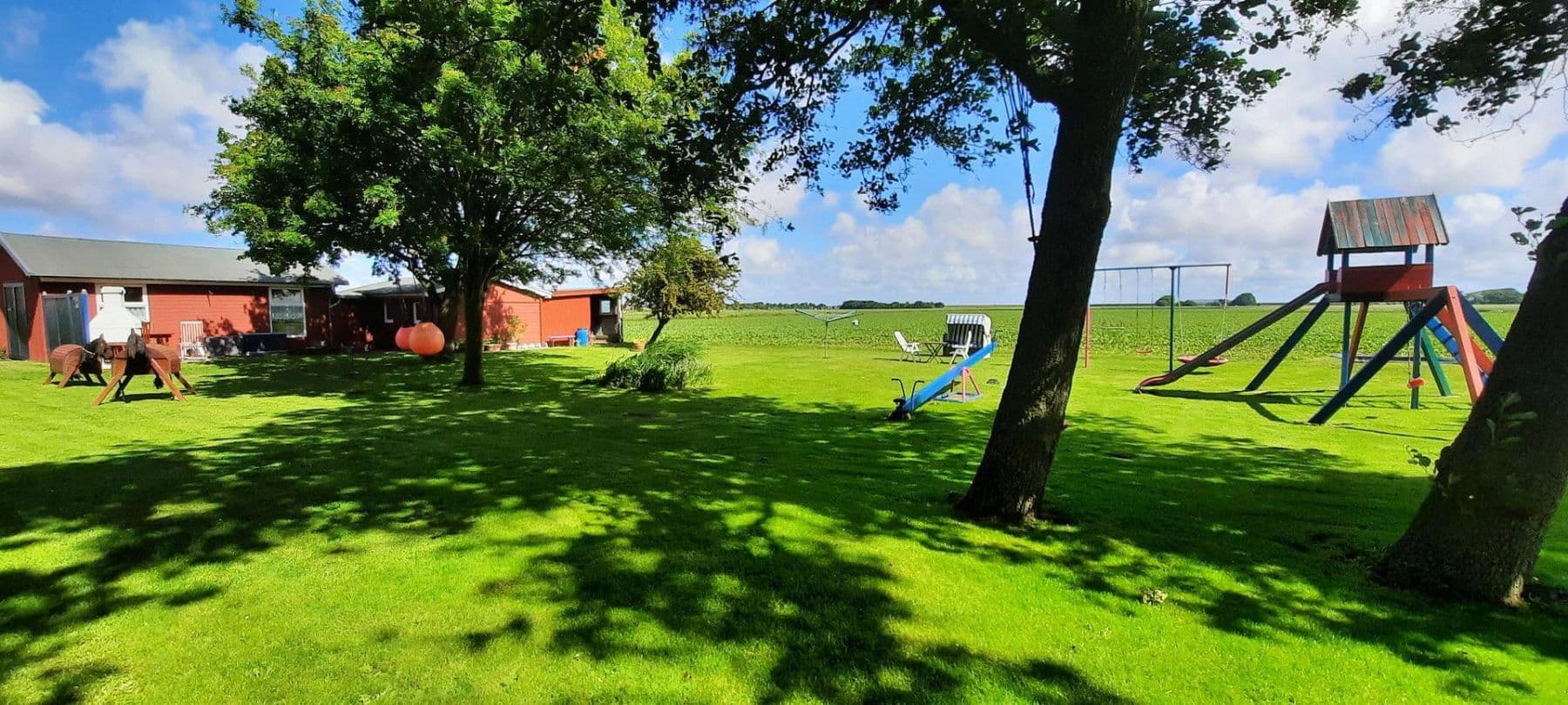 Predaj domu 243 m², pozemek 2.766 m², Friedrichskoog, Šlezvicko-Holštajnsko Predaj domu 243 m², pozemek 2.766 m², Friedrichskoog, Šlezvicko-Holštajnsko