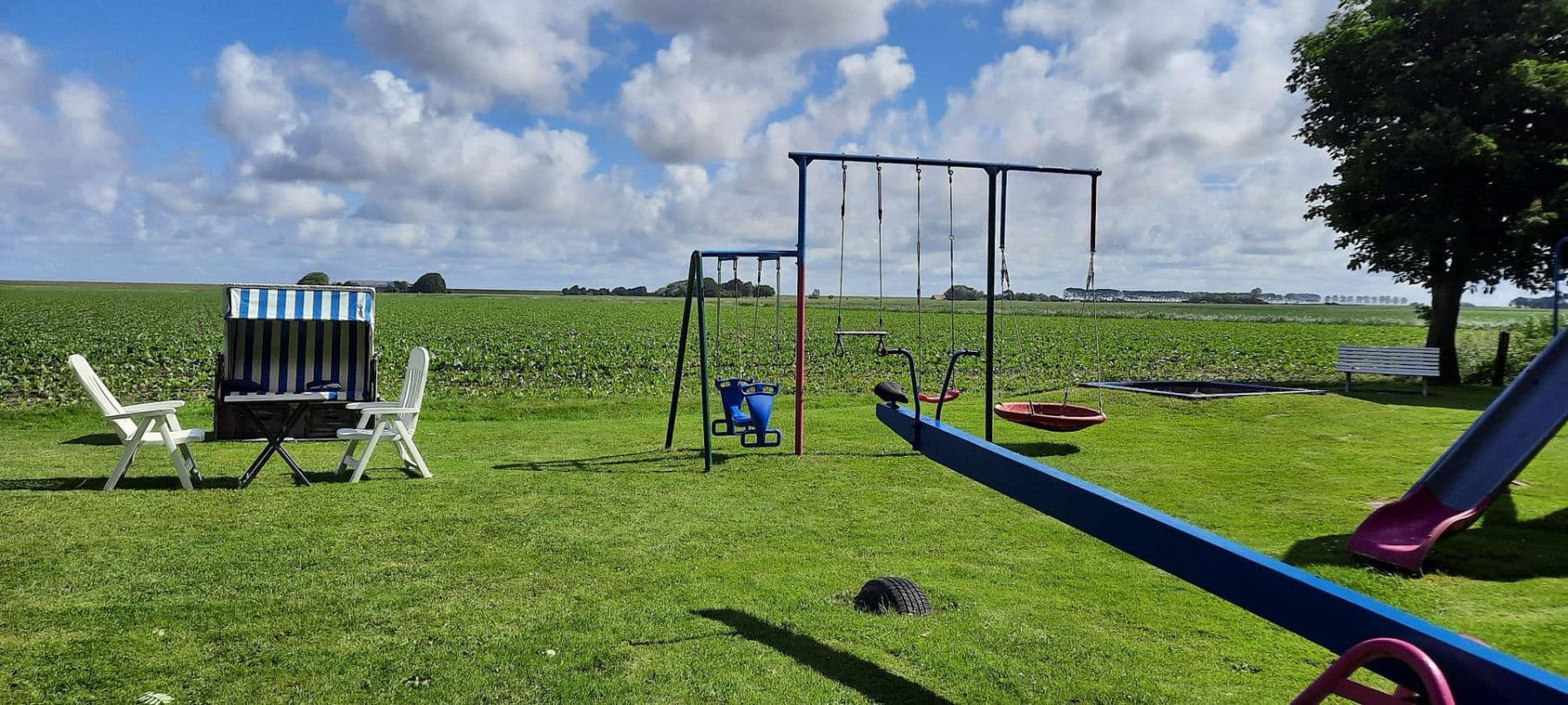 Predaj domu 243 m², pozemek 2.766 m², Friedrichskoog, Šlezvicko-Holštajnsko Predaj domu 243 m², pozemek 2.766 m², Friedrichskoog, Šlezvicko-Holštajnsko