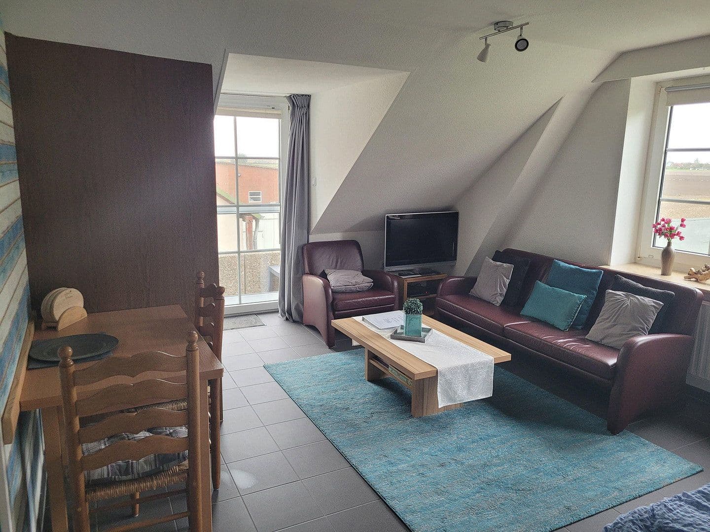 Predaj domu 243 m², pozemek 2.766 m², Friedrichskoog, Šlezvicko-Holštajnsko Predaj domu 243 m², pozemek 2.766 m², Friedrichskoog, Šlezvicko-Holštajnsko