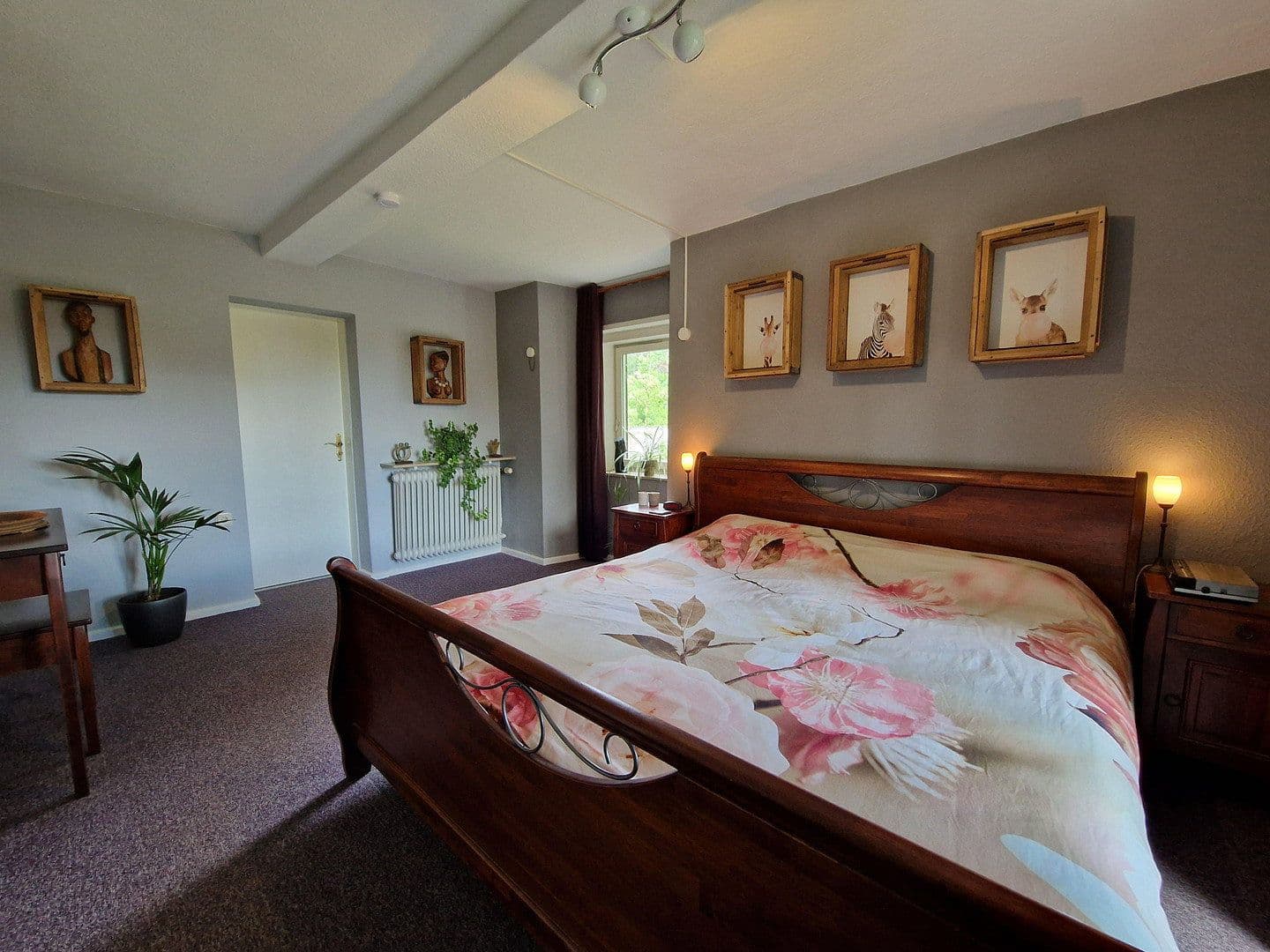 Predaj domu 253 m², pozemek 8.685 m², Achtelsbach, Porýnie-Falcko Predaj domu 253 m², pozemek 8.685 m², Achtelsbach, Porýnie-Falcko