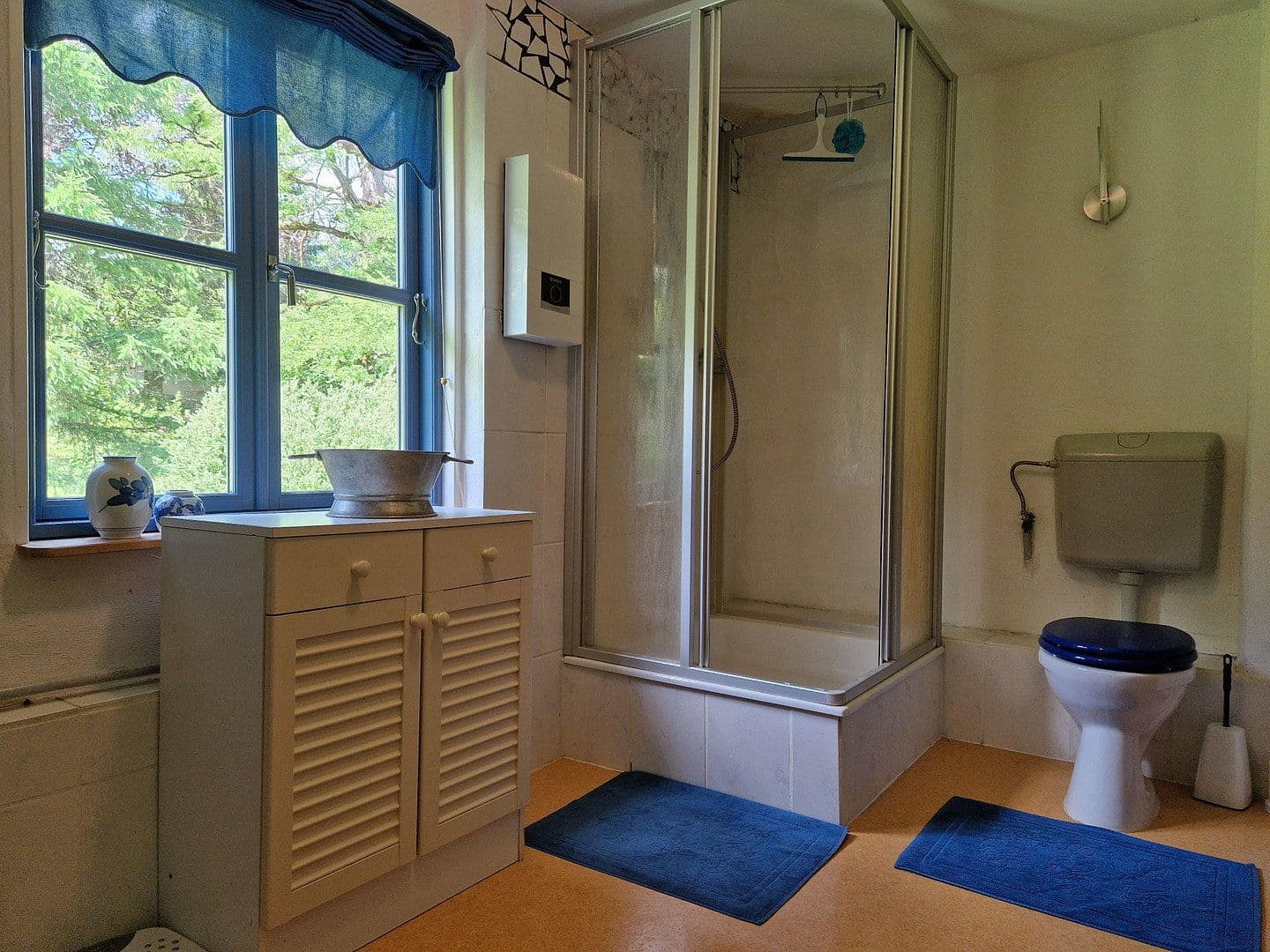 Predaj domu 253 m², pozemek 8.685 m², Achtelsbach, Porýnie-Falcko Predaj domu 253 m², pozemek 8.685 m², Achtelsbach, Porýnie-Falcko