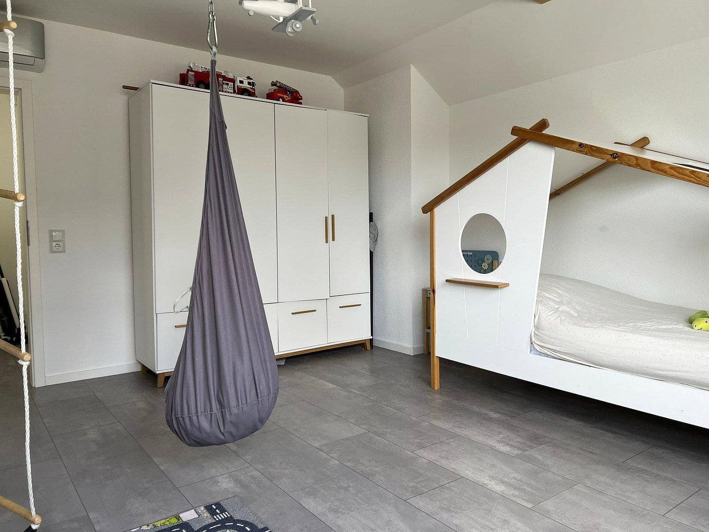 Predaj domu 225 m², pozemek 753 m², Mutterstadt, Porýnie-Falcko Predaj domu 225 m², pozemek 753 m², Mutterstadt, Porýnie-Falcko