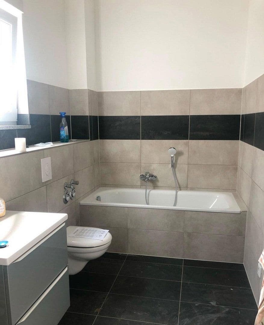 Prenájom bytu 2-izbový 65 m², Rudower Str. 178A, Berlin, Berlín Prenájom bytu 2-izbový 65 m², Rudower Str. 178A, Berlin, Berlín