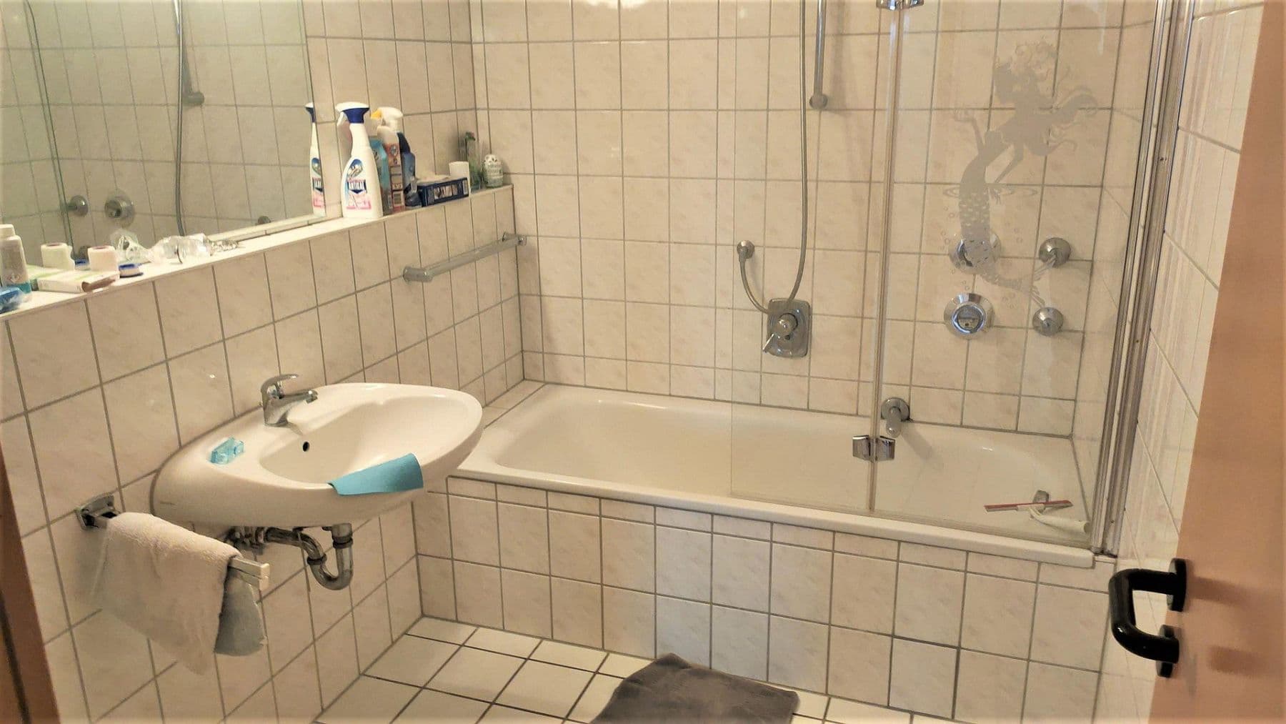 Prenájom bytu 3-izbový 60 m², Wiesbaden-Breckenheim, Hesensko Prenájom bytu 3-izbový 60 m², Wiesbaden-Breckenheim, Hesensko