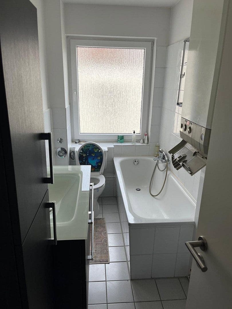 Prenájom bytu 2-izbový 53 m², Hannover, Dolné Sasko Prenájom bytu 2-izbový 53 m², Hannover, Dolné Sasko